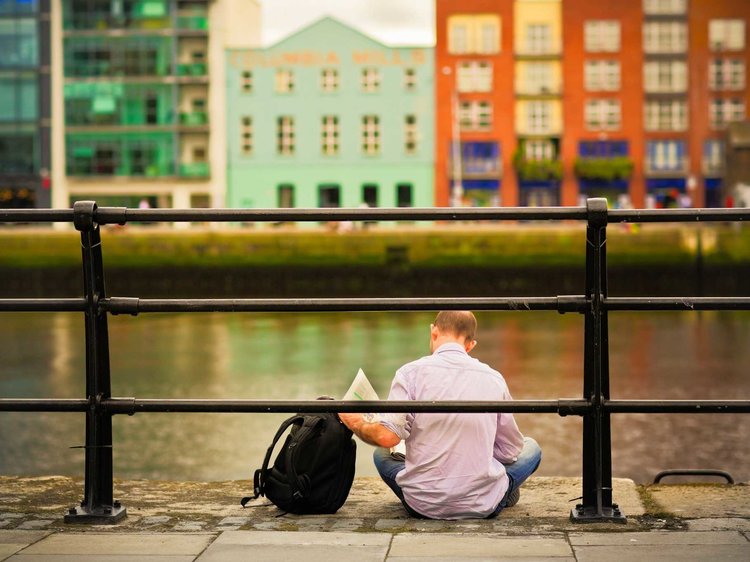 55662fbdeab8eaf468d75d40-750-562